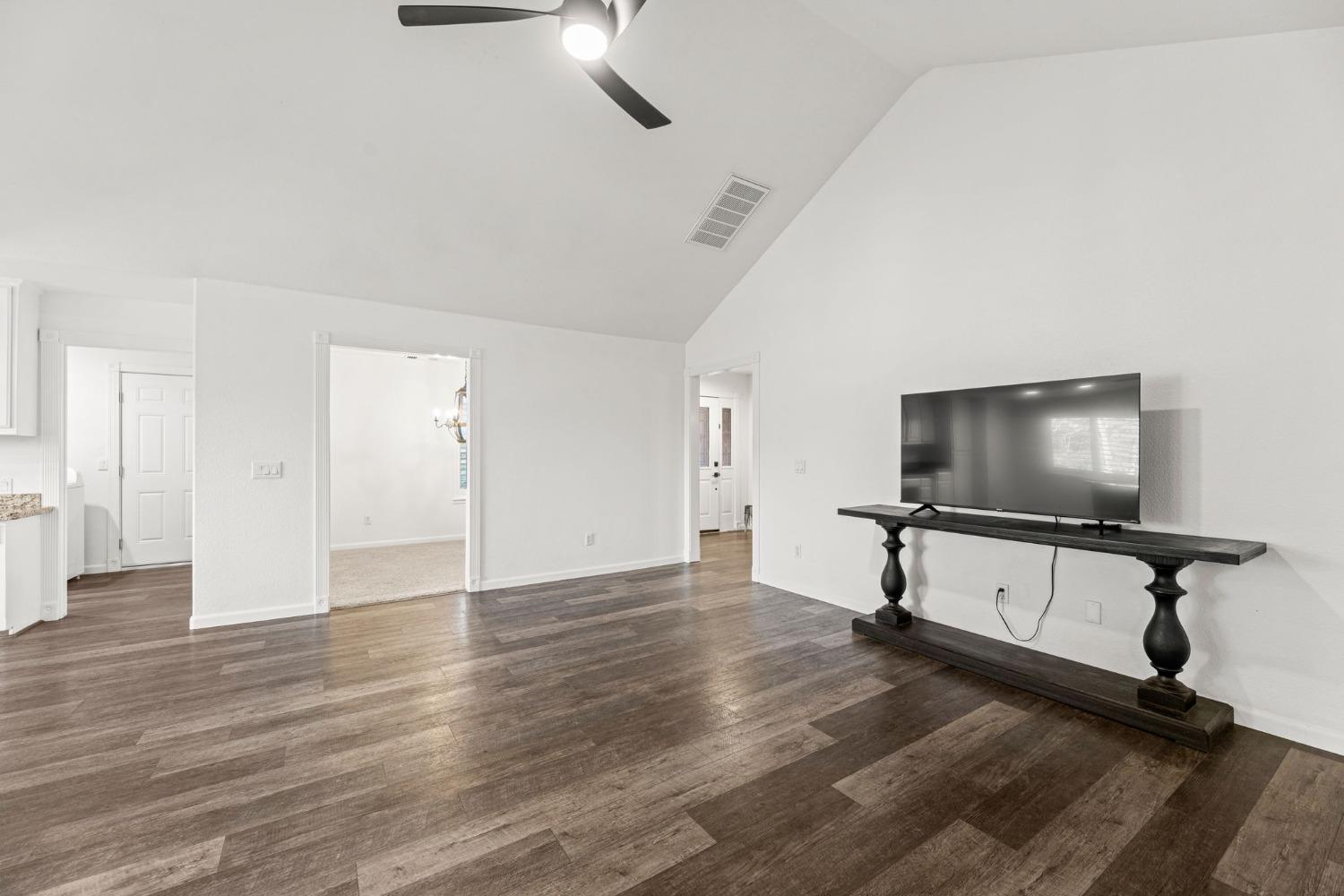 935 King Richard Court
