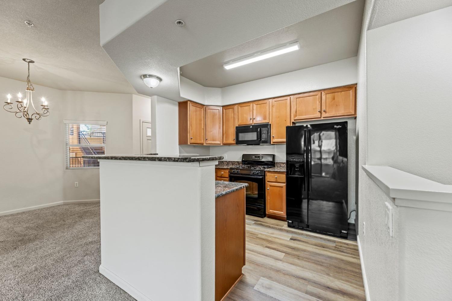 1300 Moon Circle 1323