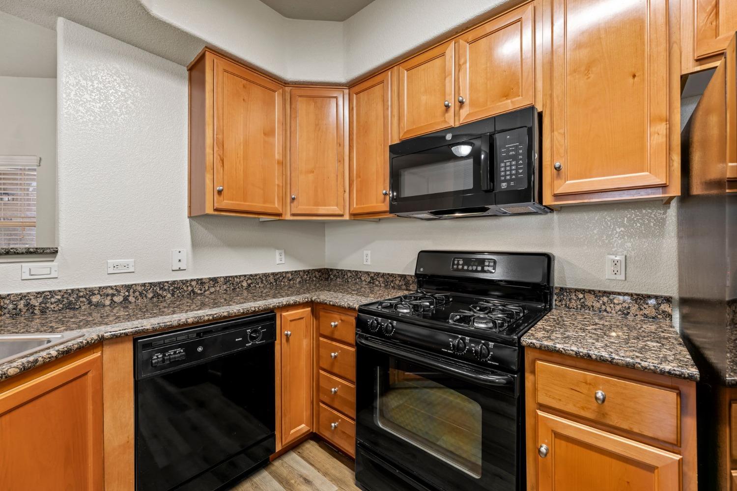 1300 Moon Circle 1323