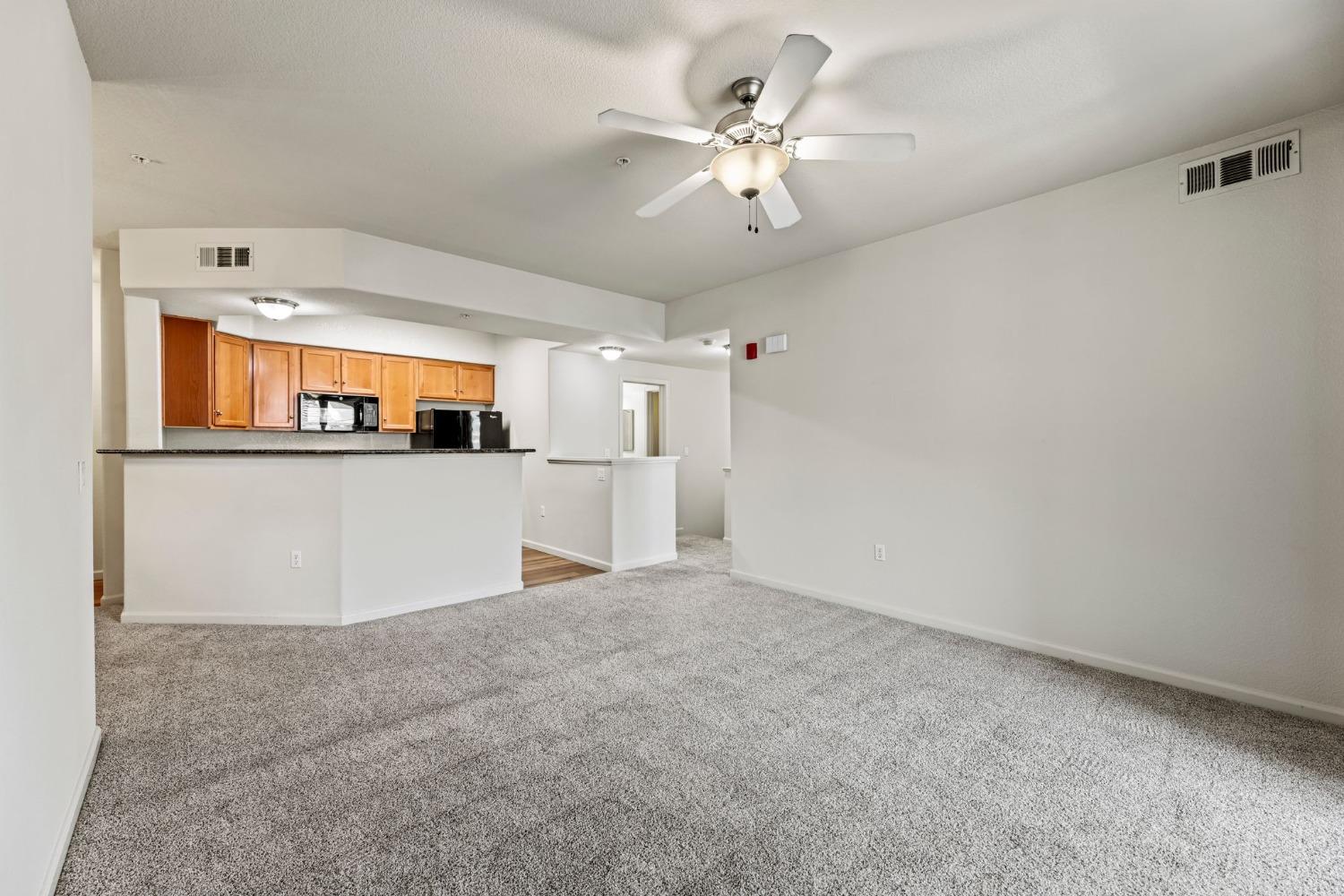 1300 Moon Circle 1323