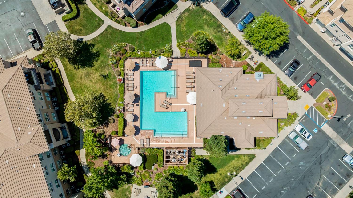 1300 Moon Circle 1323