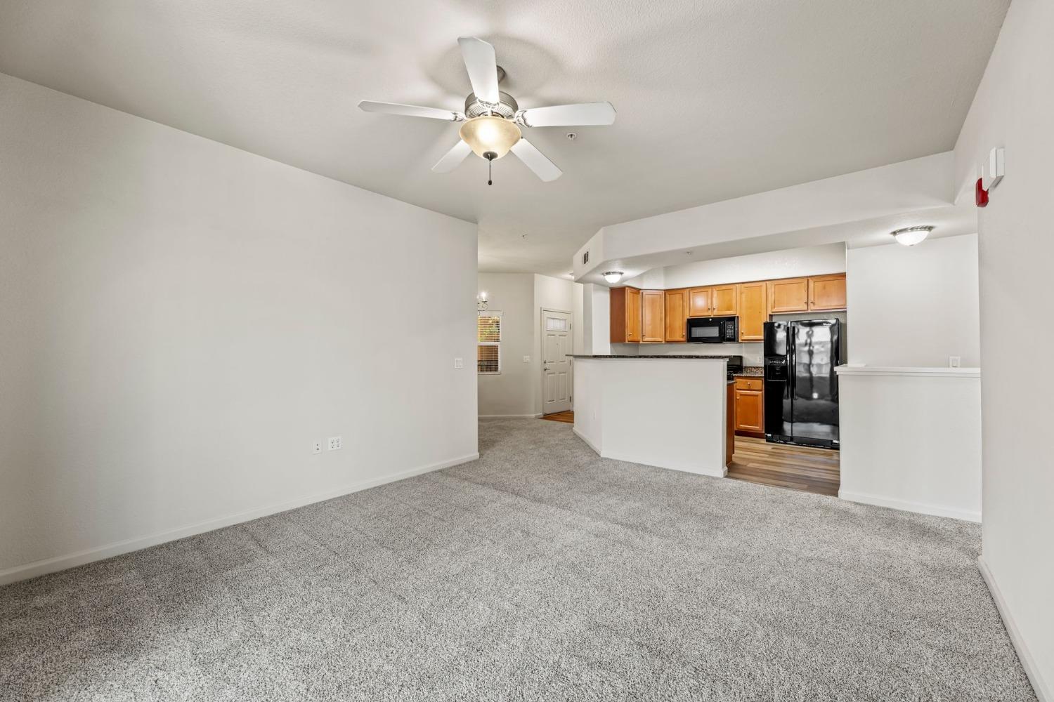 1300 Moon Circle 1323