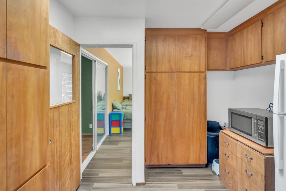 6075 Dolly Varden Lane