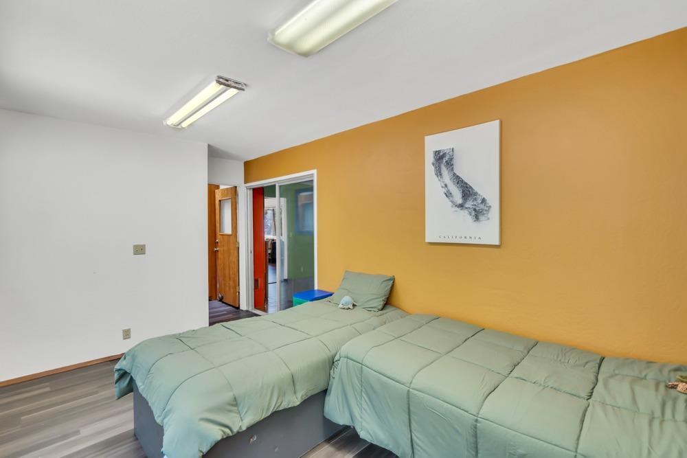 6075 Dolly Varden Lane