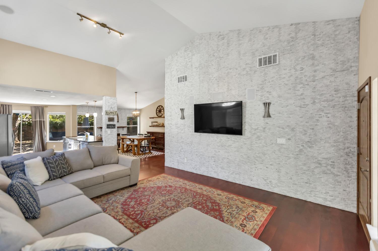 6313 Alpinespring Way