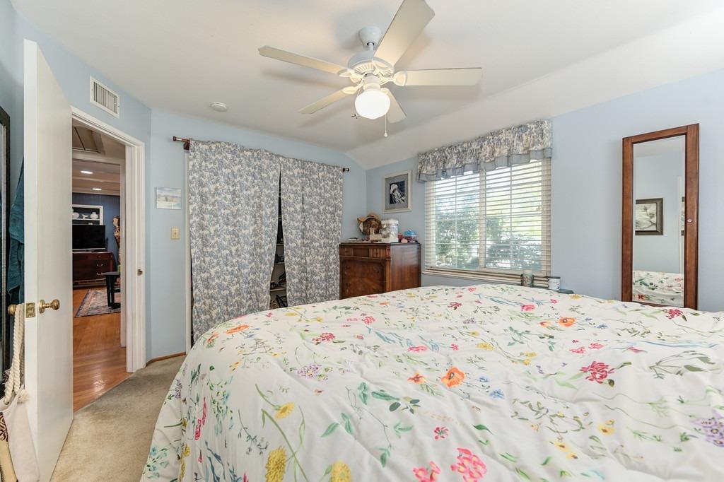 2229 Weldon