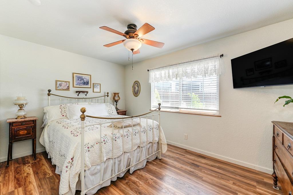 701 Oak Ridge Drive