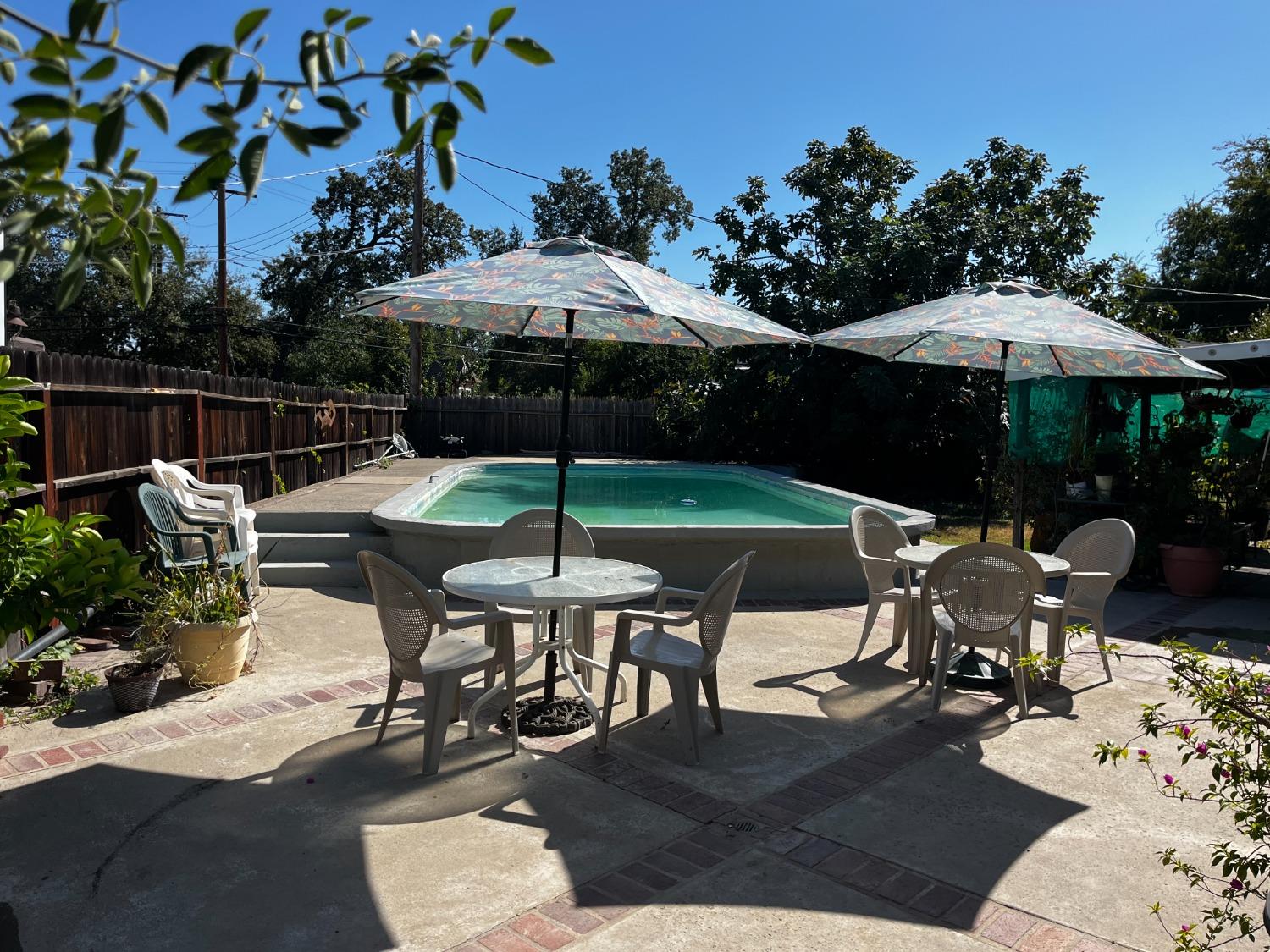 701 Oak Ridge Drive