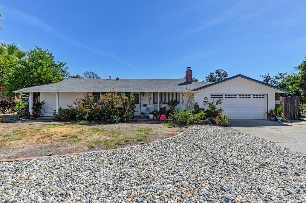 701 Oak Ridge Drive