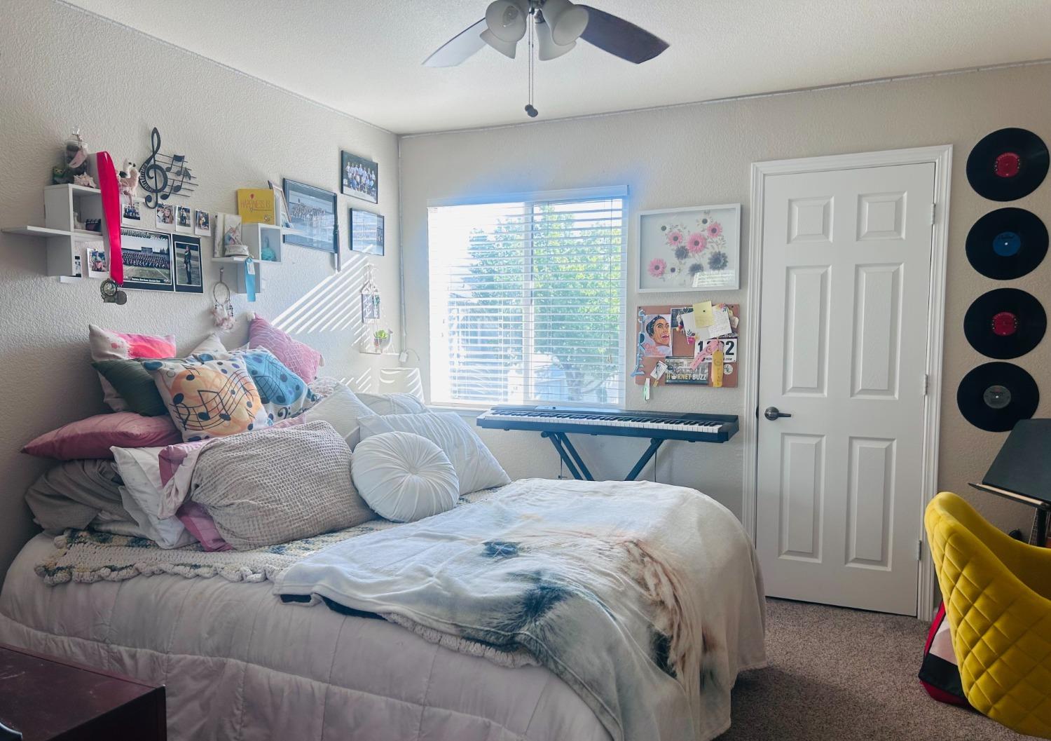 2585 Chesapeake Bay Circle