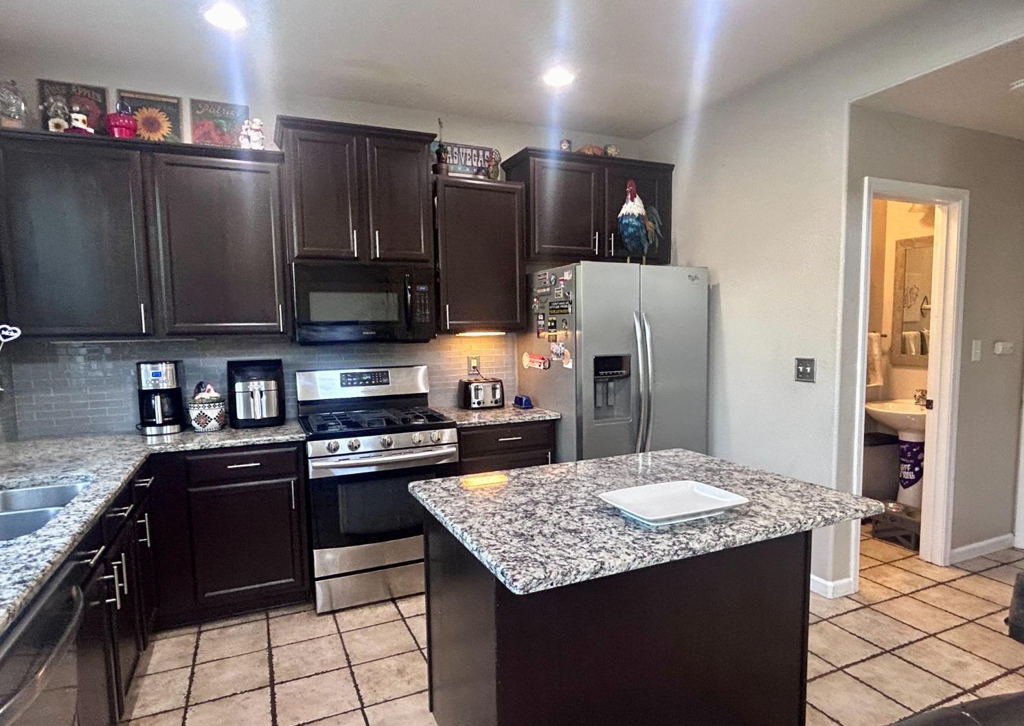 2585 Chesapeake Bay Circle