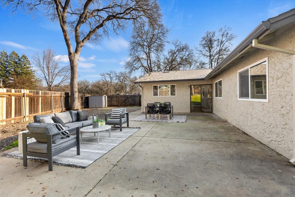 2606 Deer Trail Lane