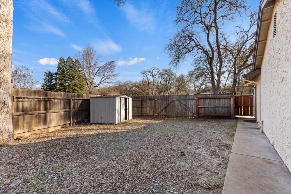 2606 Deer Trail Lane