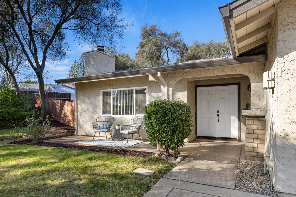 2606 Deer Trail Lane