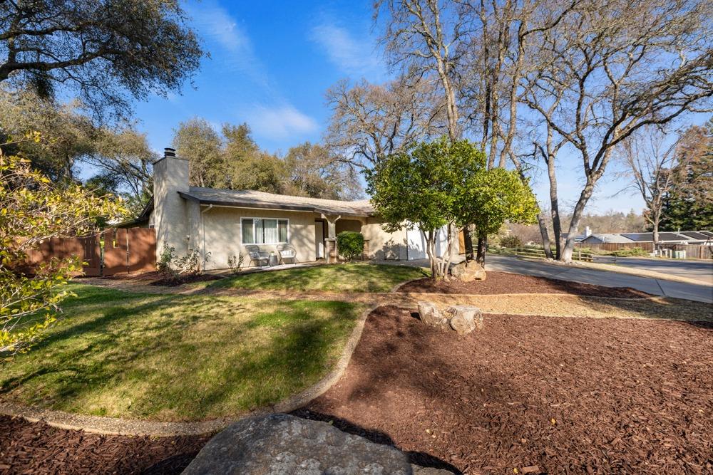 2606 Deer Trail Lane