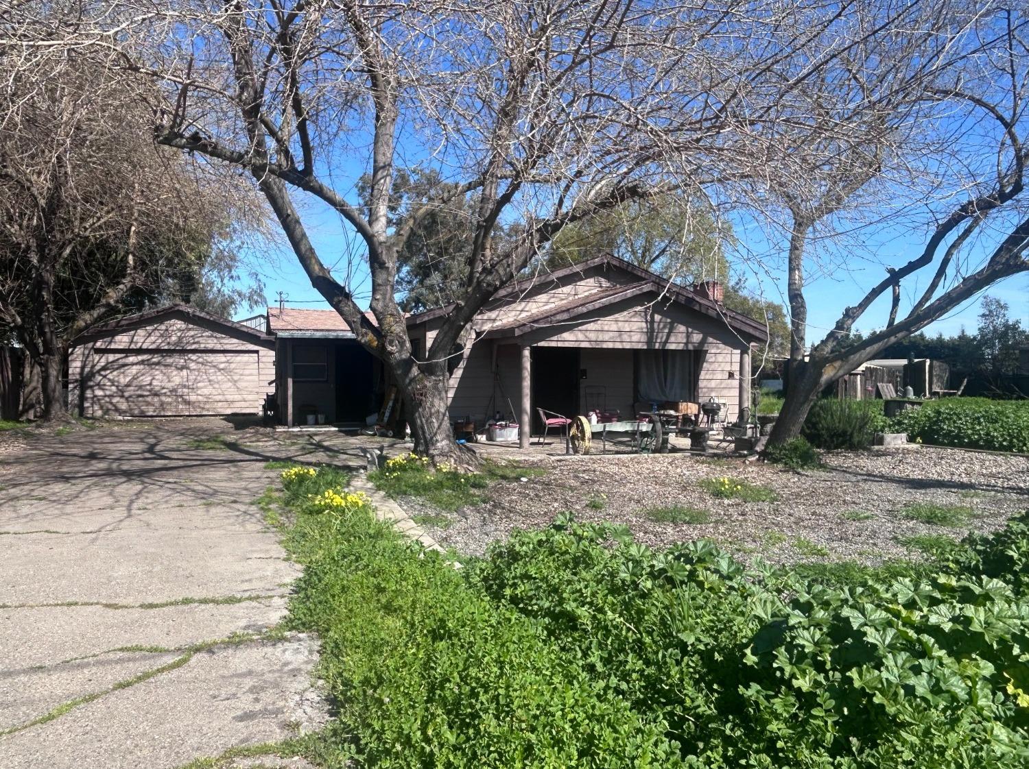 25707 Deck Road