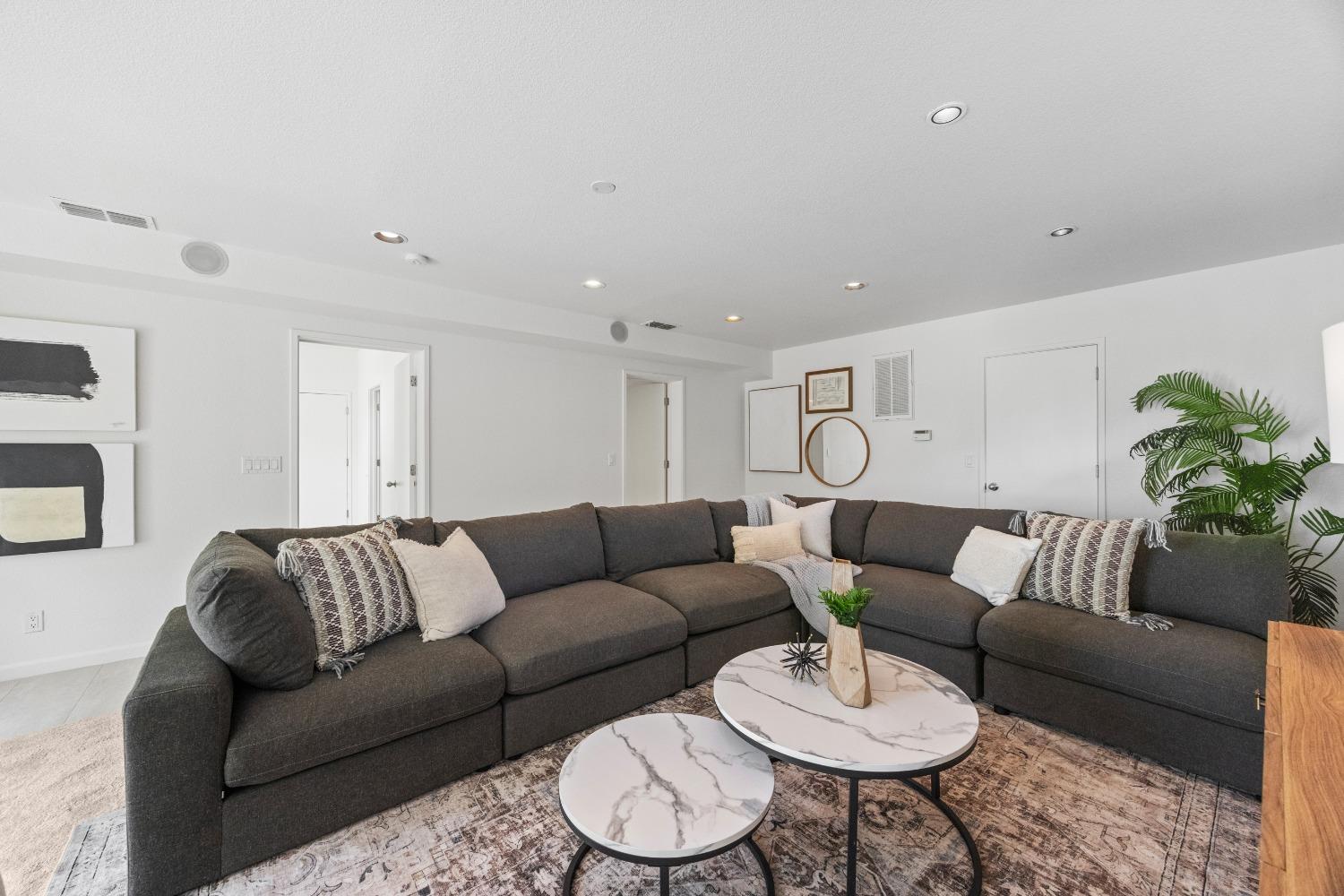 3346 Knollridge Drive