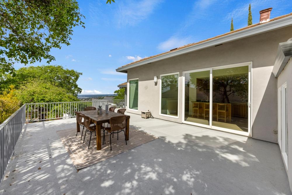 3346 Knollridge Drive