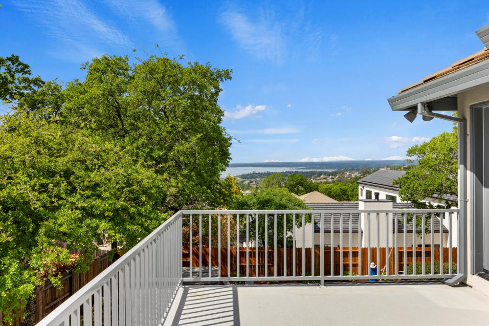 3346 Knollridge Drive