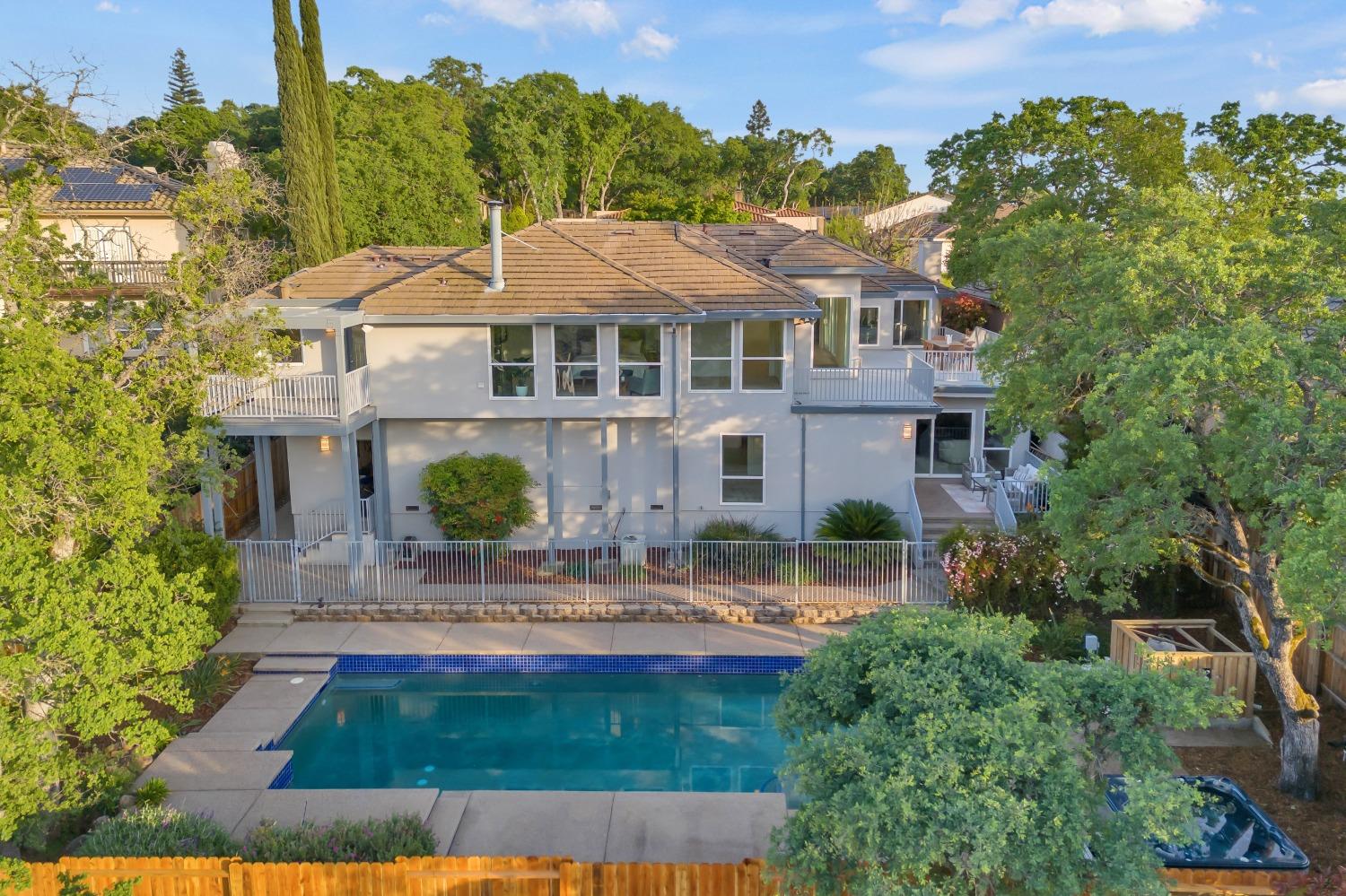 3346 Knollridge Drive