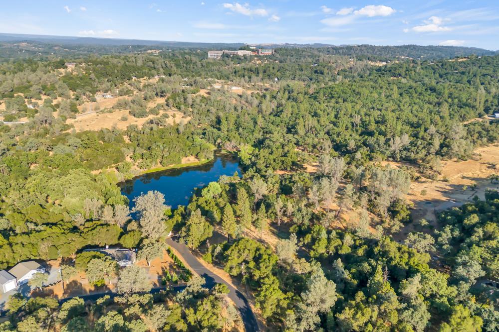 2660 Sleepy Hollow Drive