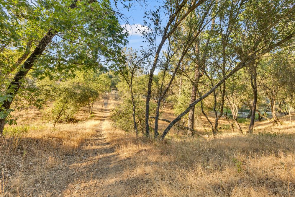 2660 Sleepy Hollow Drive