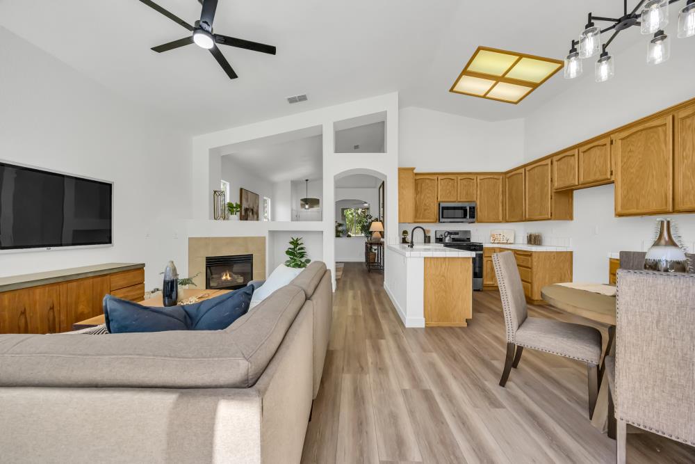 364 Rundgren Way