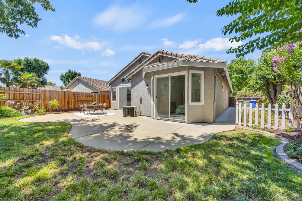 364 Rundgren Way