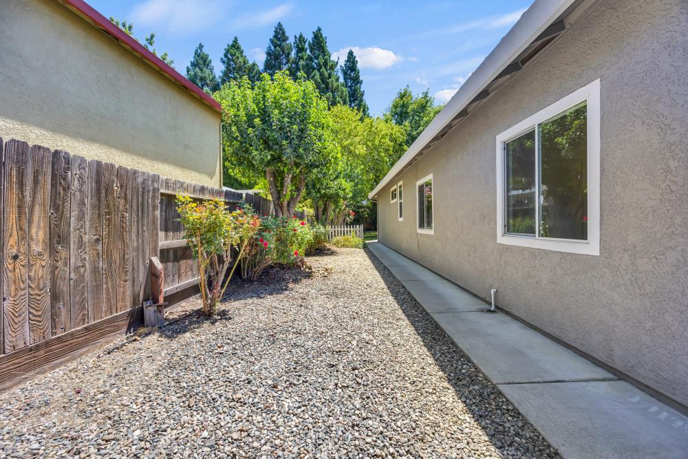 364 Rundgren Way