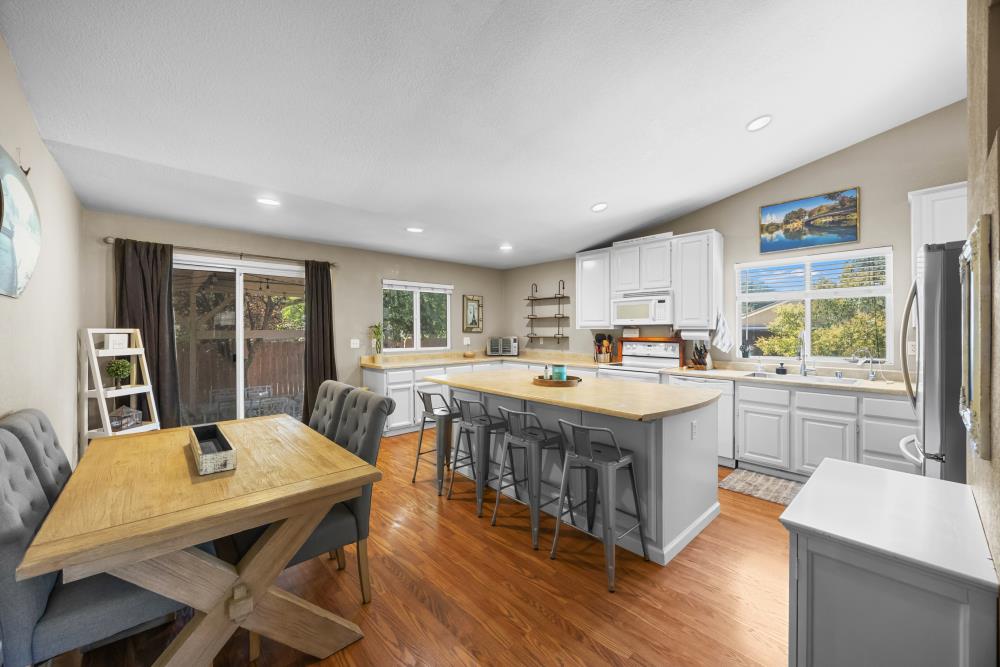 3364 Tea Rose Drive