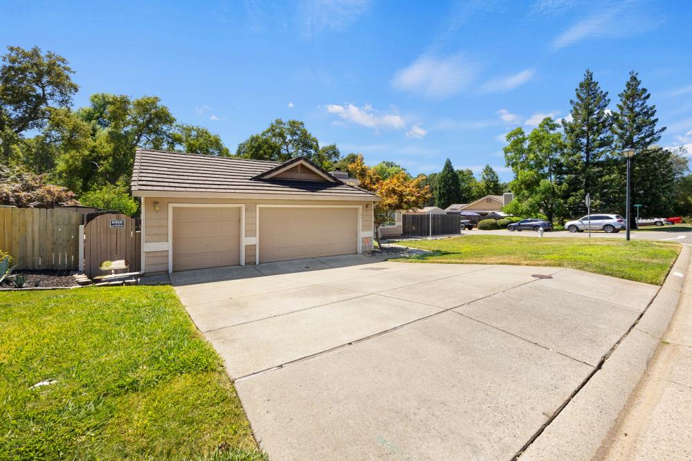 3364 Tea Rose Drive