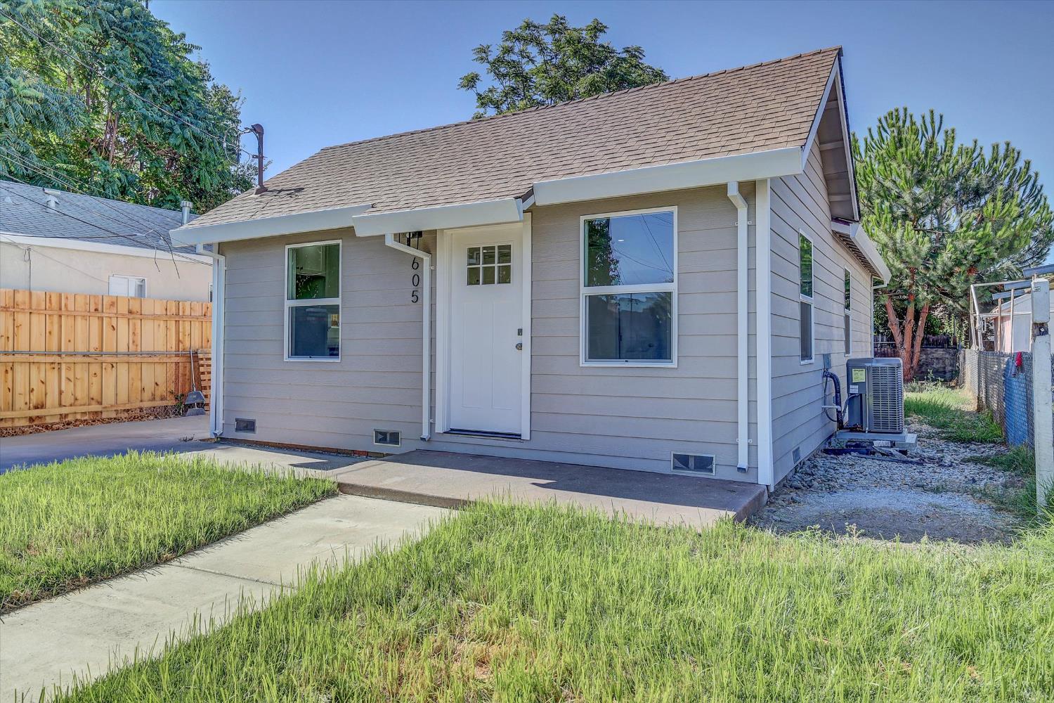 605 Andrew Street