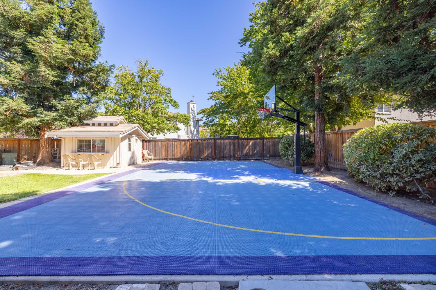 18 Jamboree Court