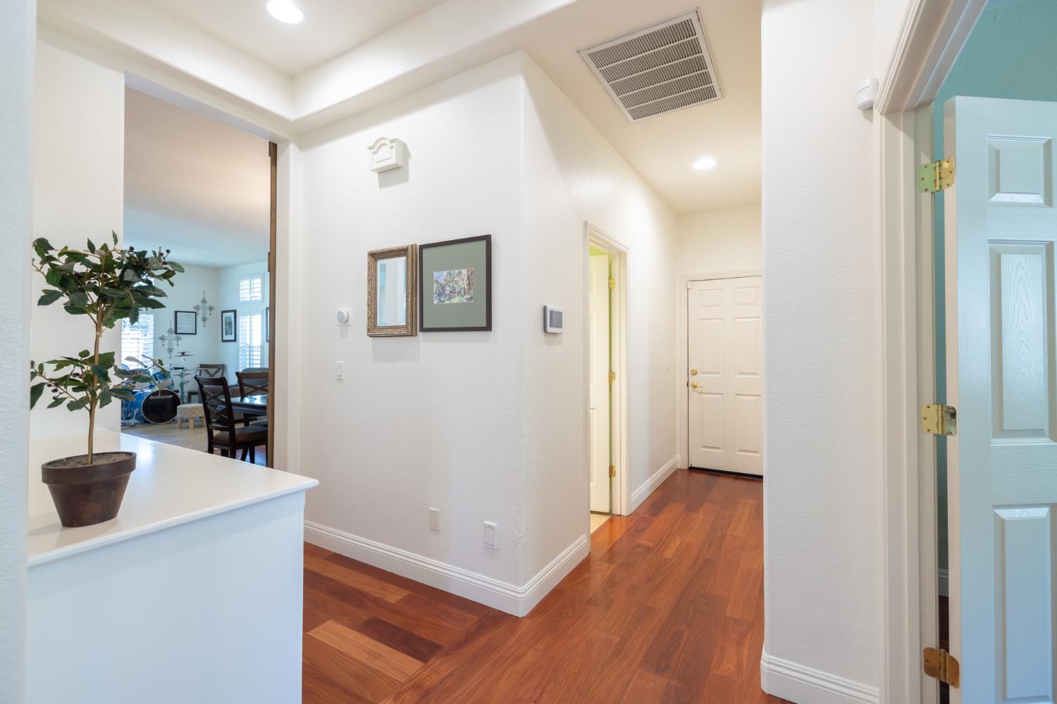 18 Jamboree Court