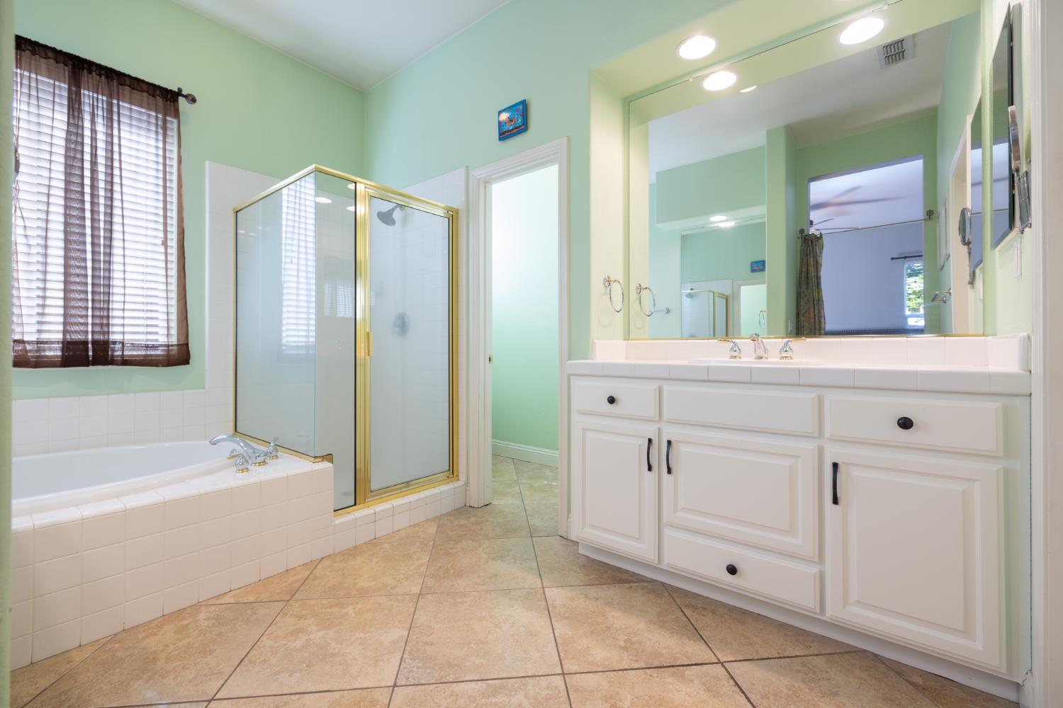 18 Jamboree Court