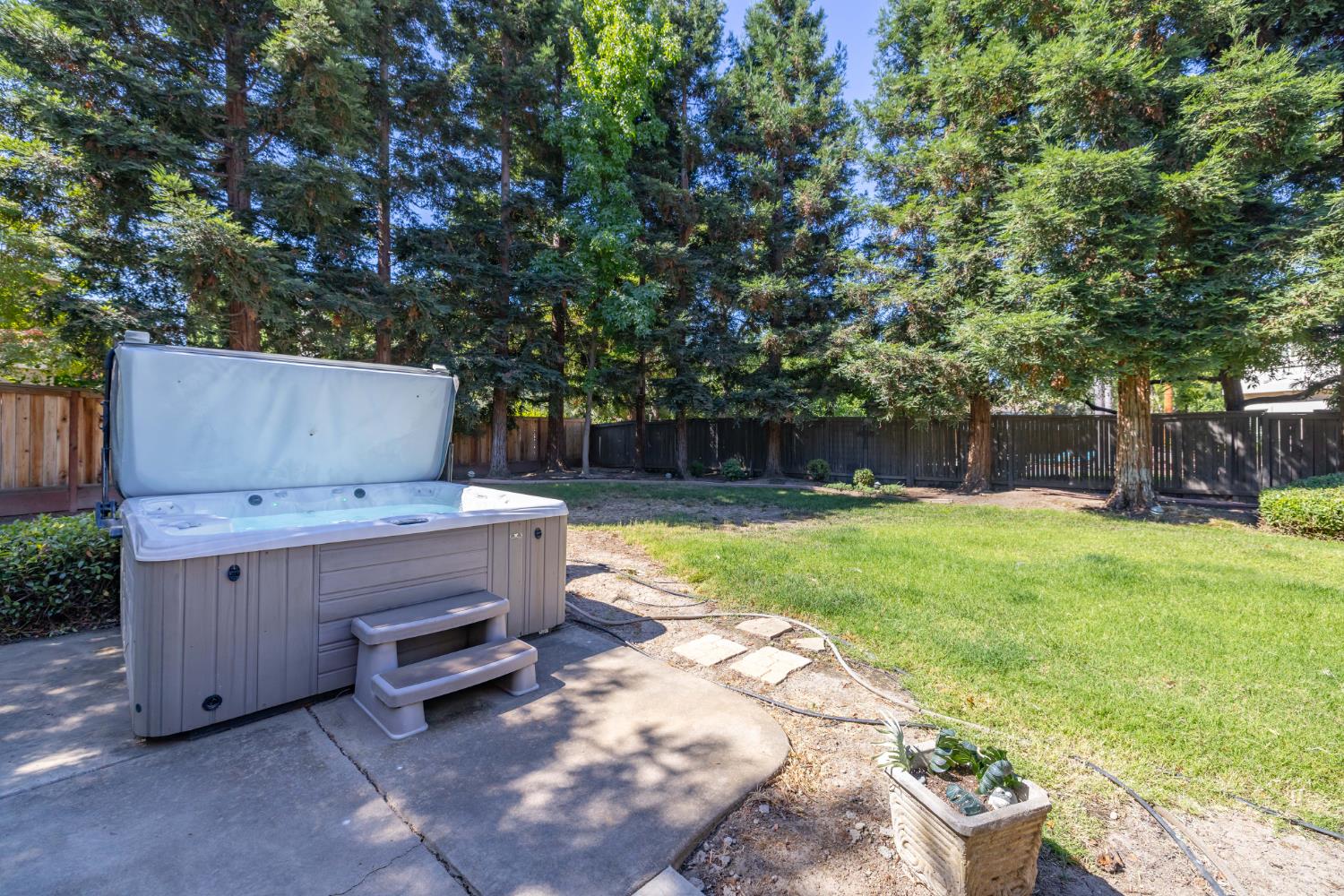 18 Jamboree Court