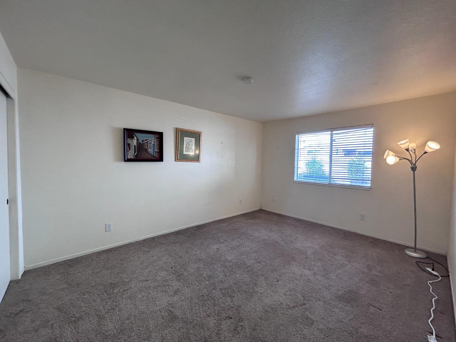 8252 Center Parkway 84