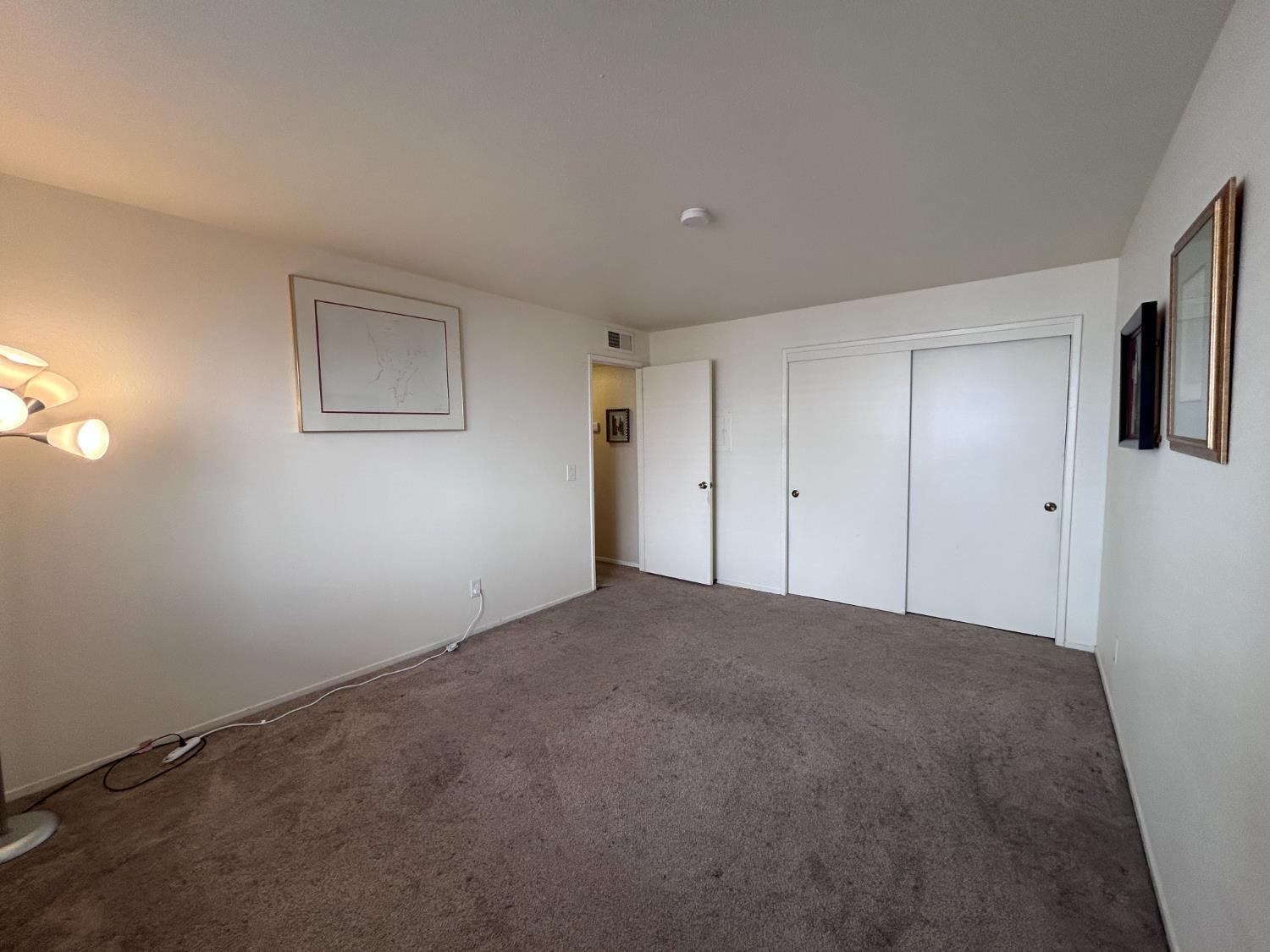 8252 Center Parkway 84