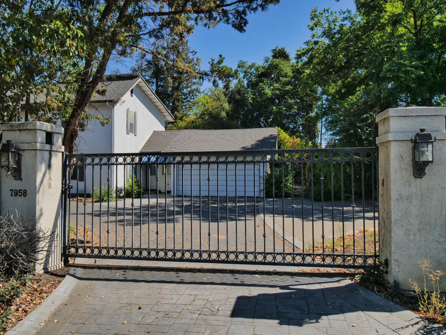 7958 Thornton Road