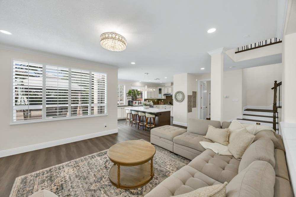 3456 Archetto Drive