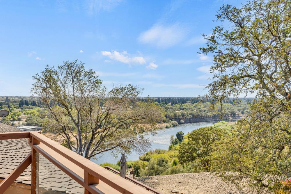 8888 Bluff Lane