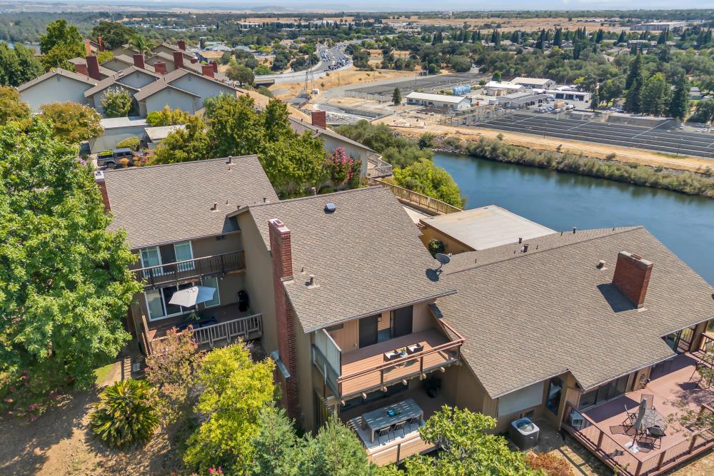 8888 Bluff Lane