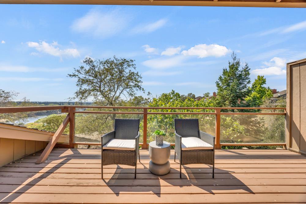 8888 Bluff Lane