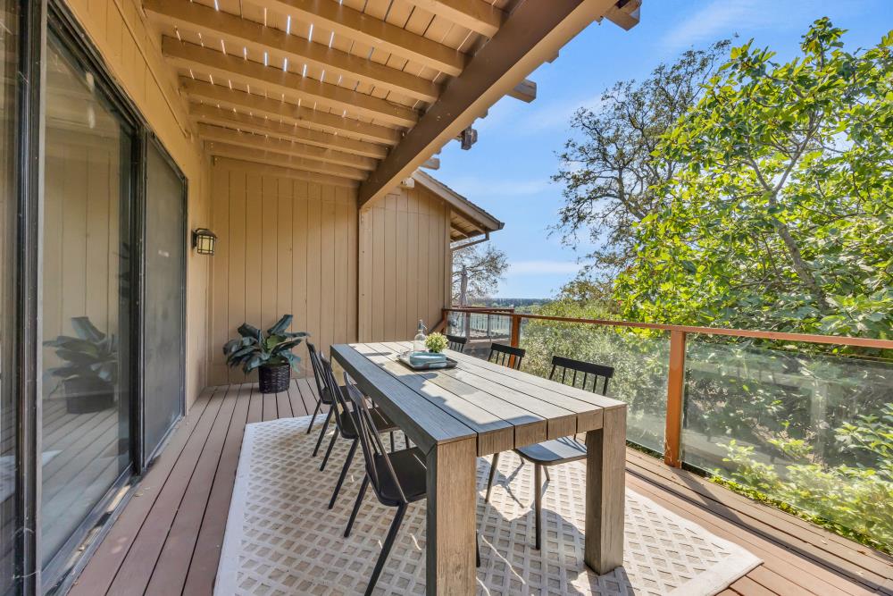 8888 Bluff Lane
