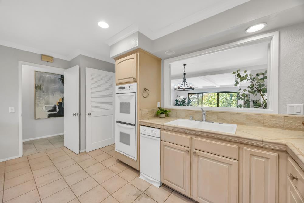 8888 Bluff Lane