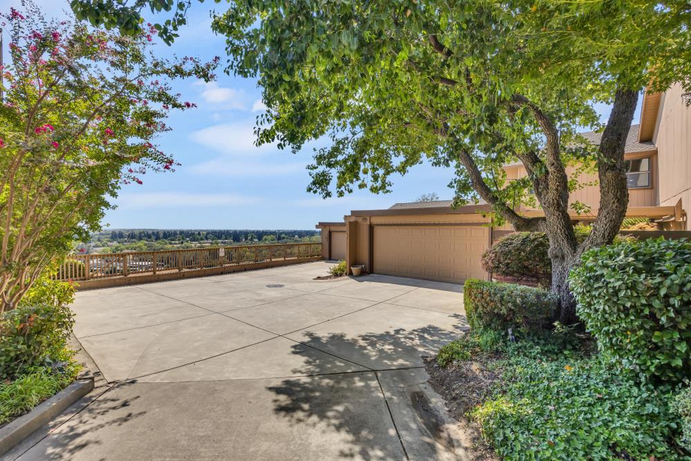 8888 Bluff Lane