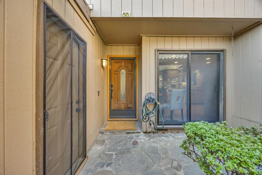 8888 Bluff Lane