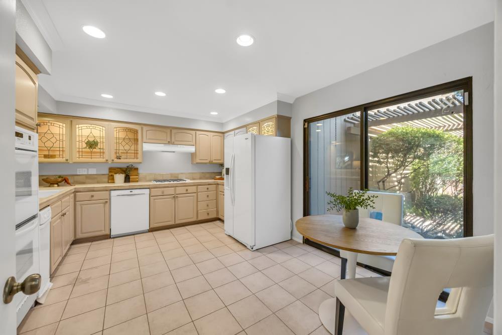8888 Bluff Lane
