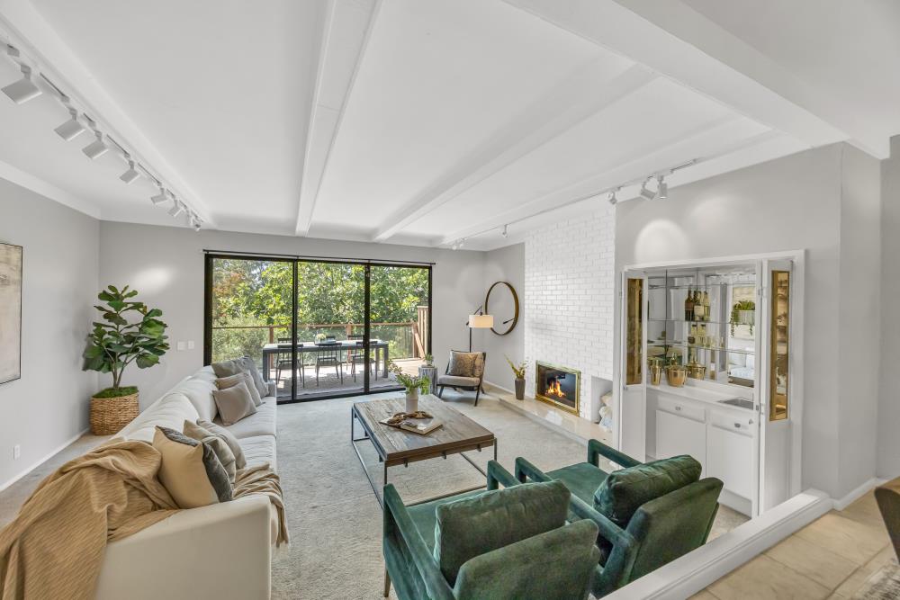 8888 Bluff Lane