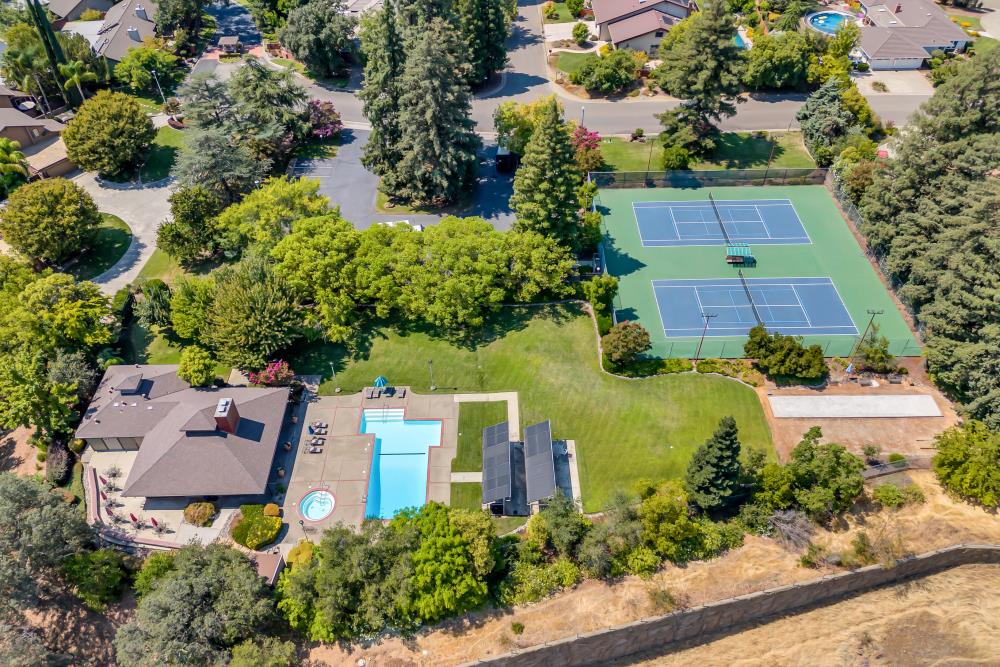 8888 Bluff Lane